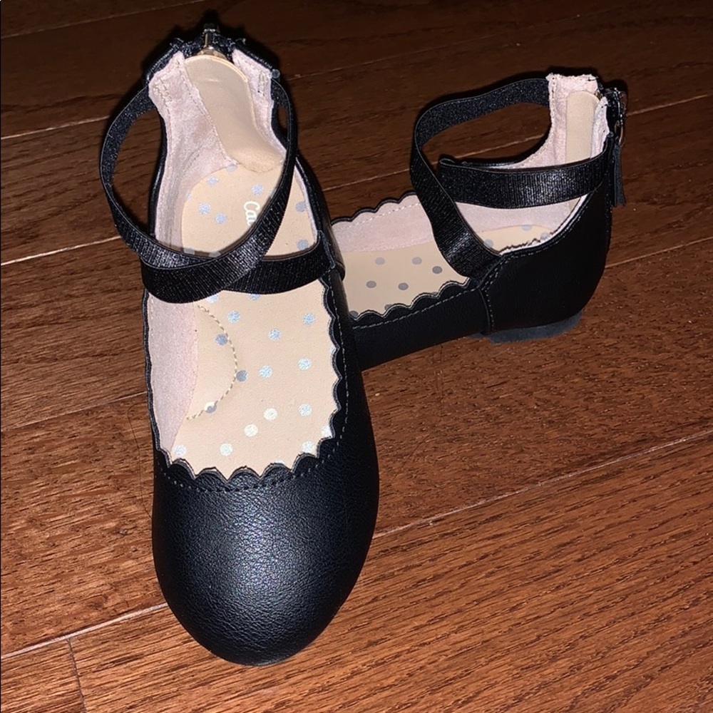 Black dress shoes